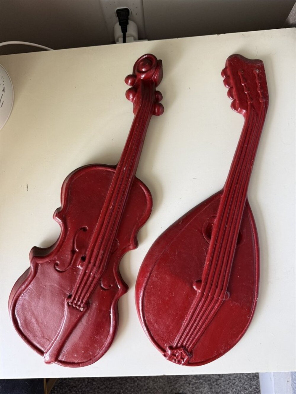 Royal Cast Metal Wall Plaques Violin & Mandolin Red Mid Century Mod